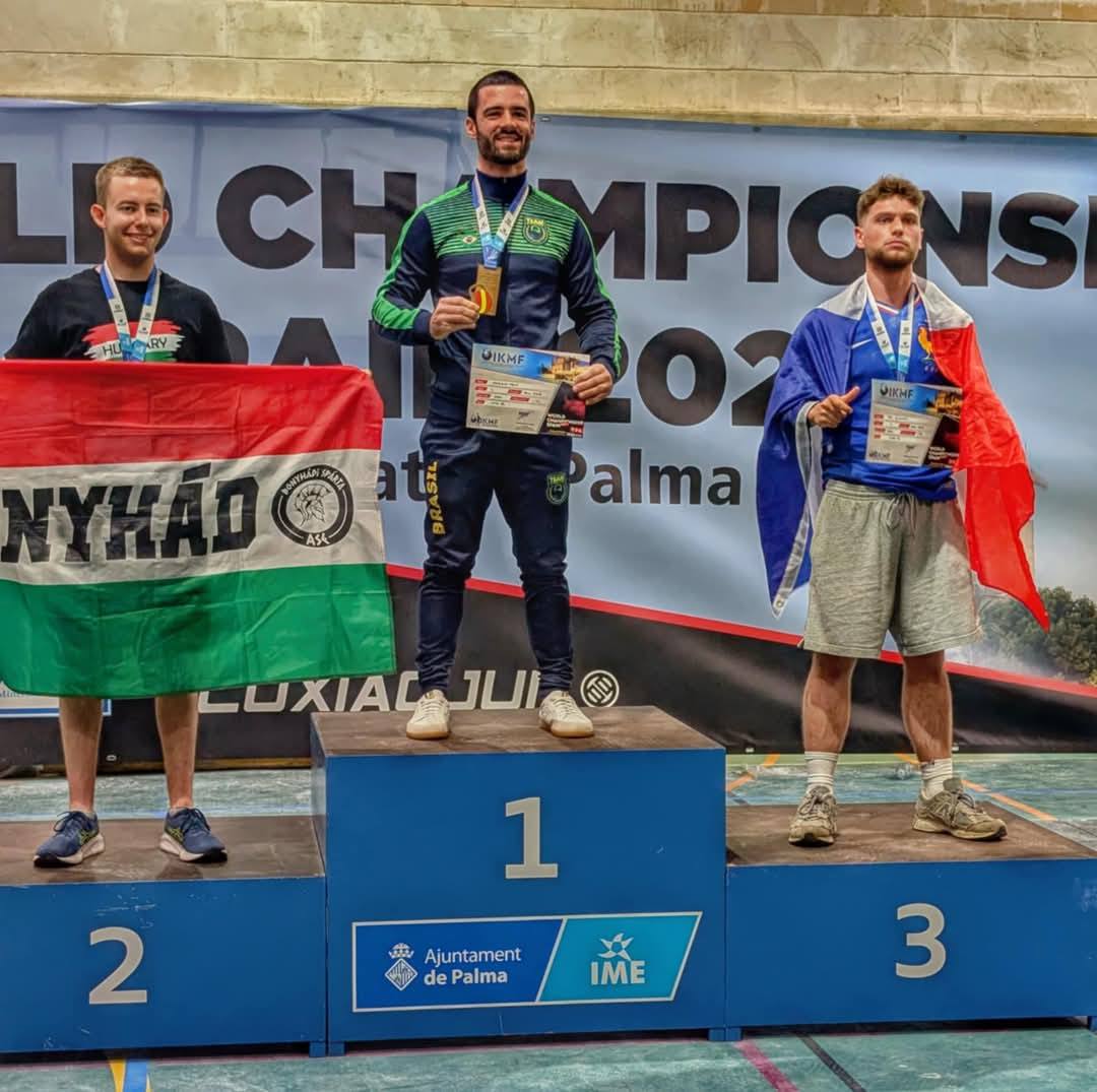 Podium Open Homme